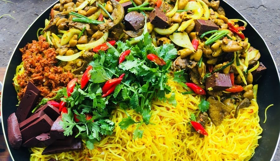 Top 10 Địa Chỉ Bún Lòng Xào Nghệ Ngon Nhất Đà Nẵng Nhất Định Phải Thử