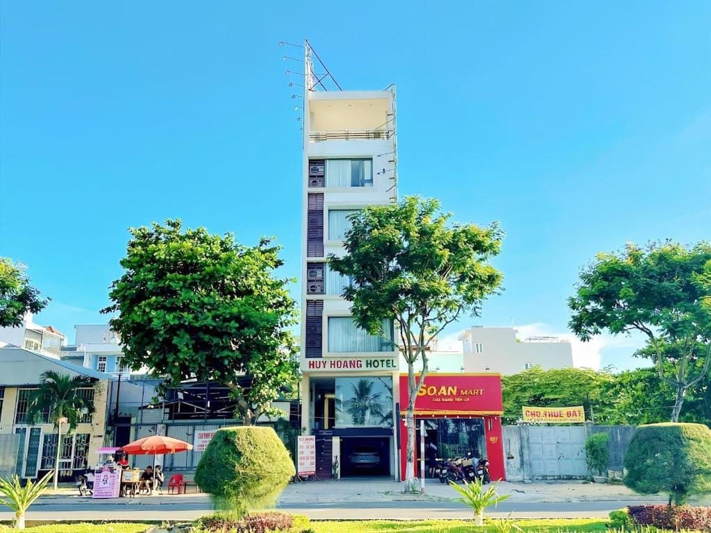 Review Huy Hoang Hotel Chi Tiết