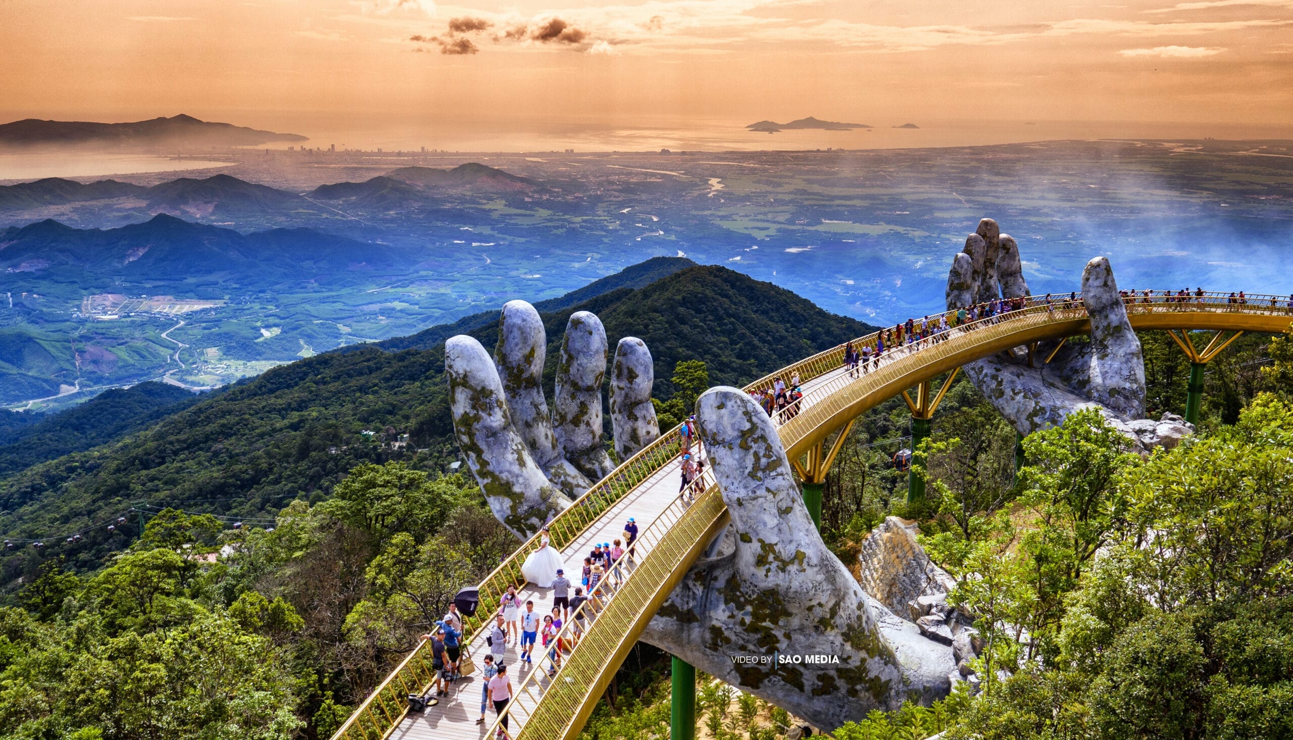 Kinh Nghiệm Tham Quan Bà Nà Hills – Khám Phá Vẻ Đẹp Hùng Vĩ Của Đà Nẵng