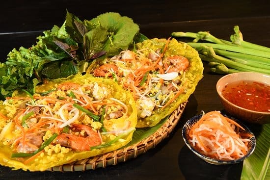 Khám Phá Bánh Xèo Làng LANG PANCAKE – Một Địa Chỉ Không Thể Bỏ Qua Tại Đà Nẵng