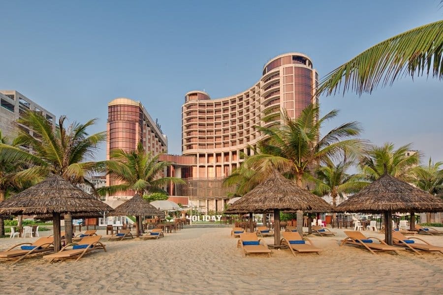 Review Holiday Beach Hotel Danang – Khám Phá Nơi Nghỉ Dưỡng Đẳng Cấp Tại Đà Nẵng