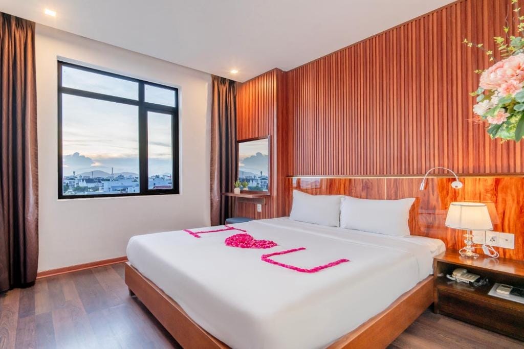 Khám Phá Review Lamore Hotel Da Nang – Khách Sạn Lý Tưởng Cho Chuyến Du Lịch Của Bạn