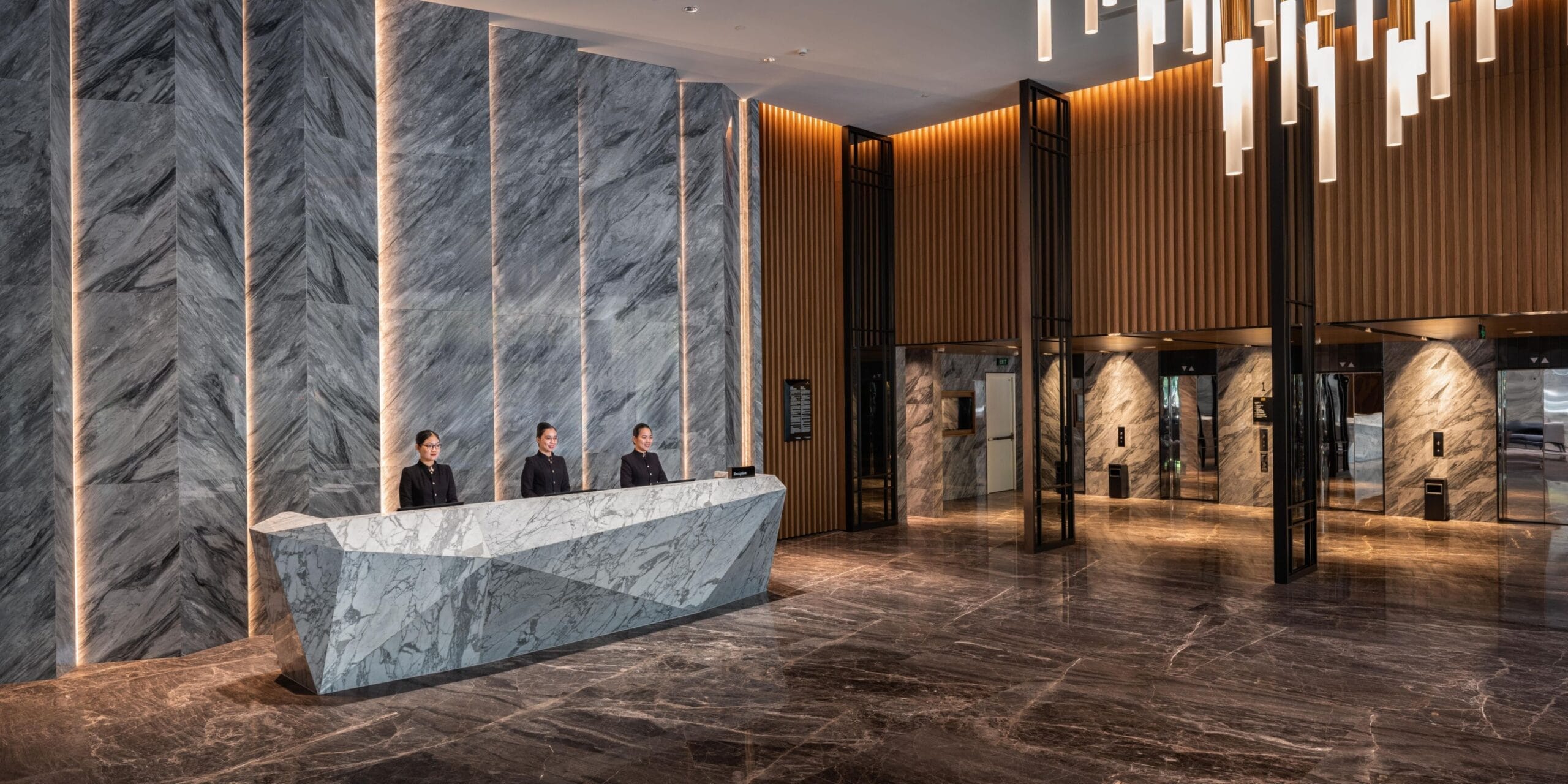 Review Khách sạn Crowne Plaza DANANG CITY CENTRE, thuộc tập đoàn IHG: Trải nghiệm sang trọng giữa lòng Đà Nẵng