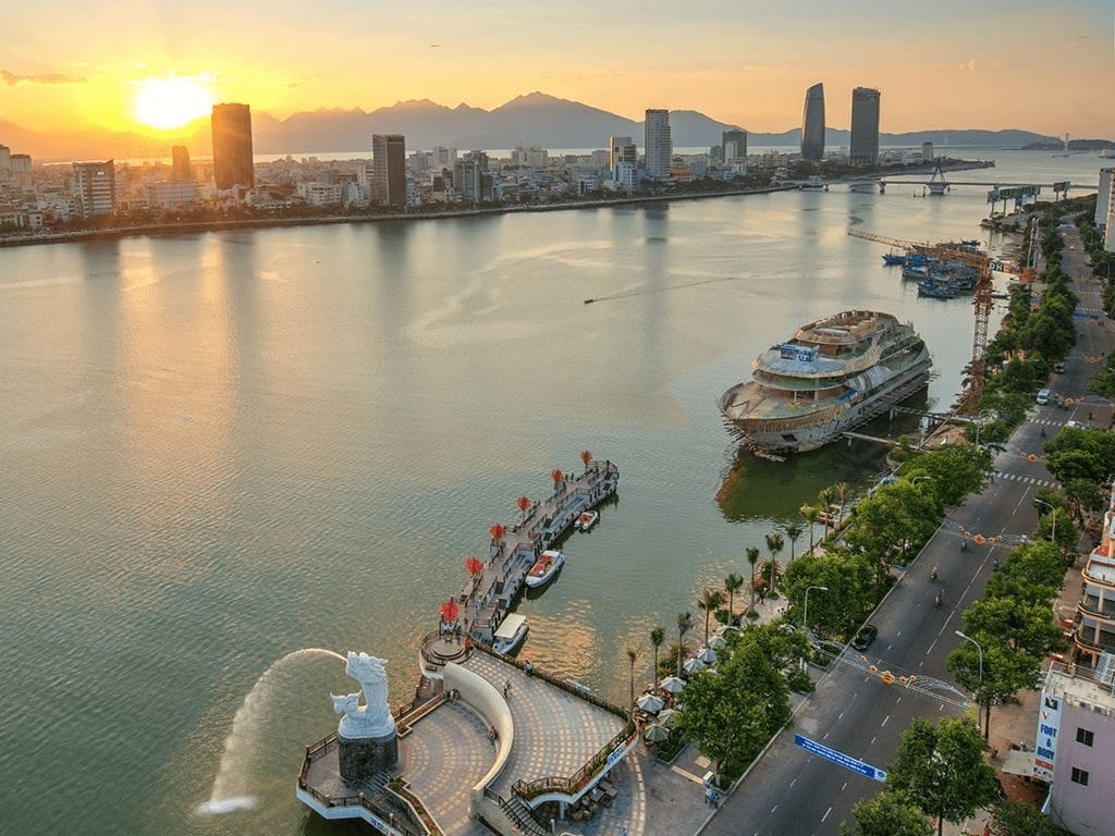 Lưu Ý Về Thời Tiết Đà Nẵng: Hướng Dẫn Du Lịch Từ Sea Light Hotel