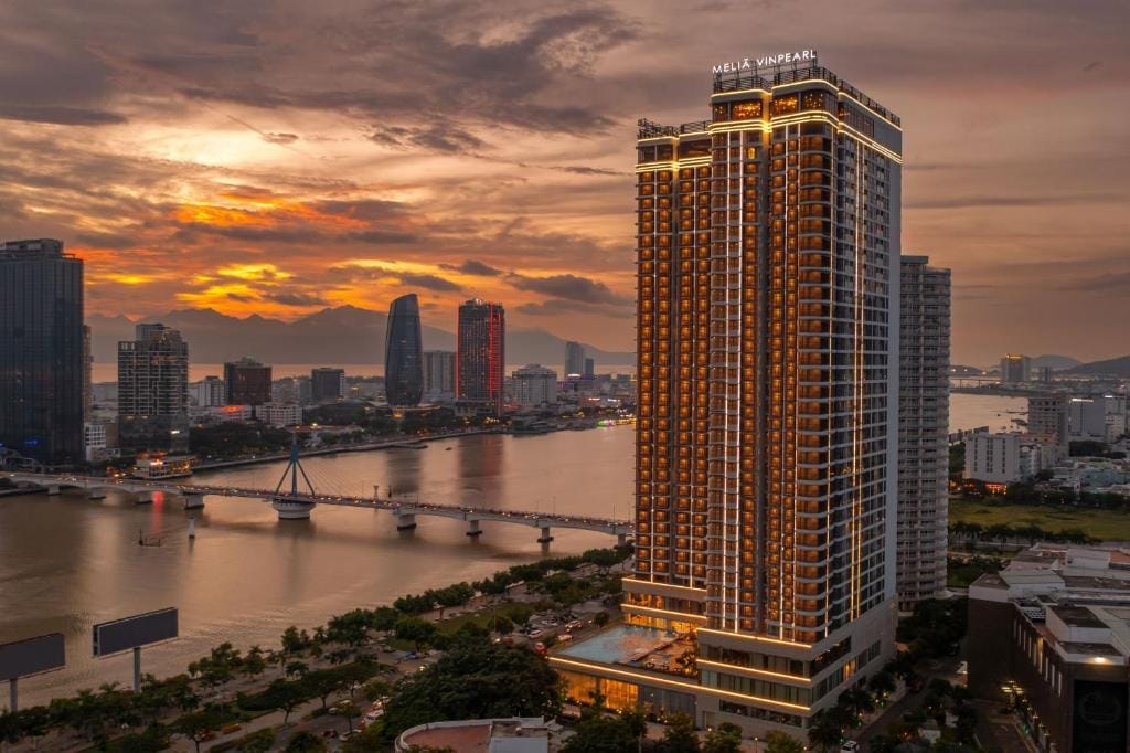 Review Melia Vinpearl Danang Riverfront: Địa Điểm Lý Tưởng Cho Kỳ Nghỉ Đẳng Cấp Tại Đà Nẵng