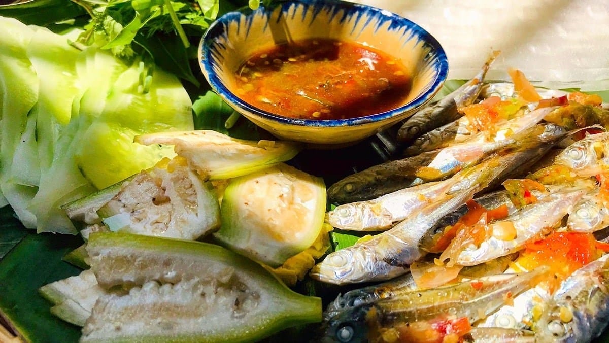 Top 5 Quán Cá Nục Cuốn Bánh Tráng Đặc Sản Đà Nẵng Không Thể Bỏ Lỡ
