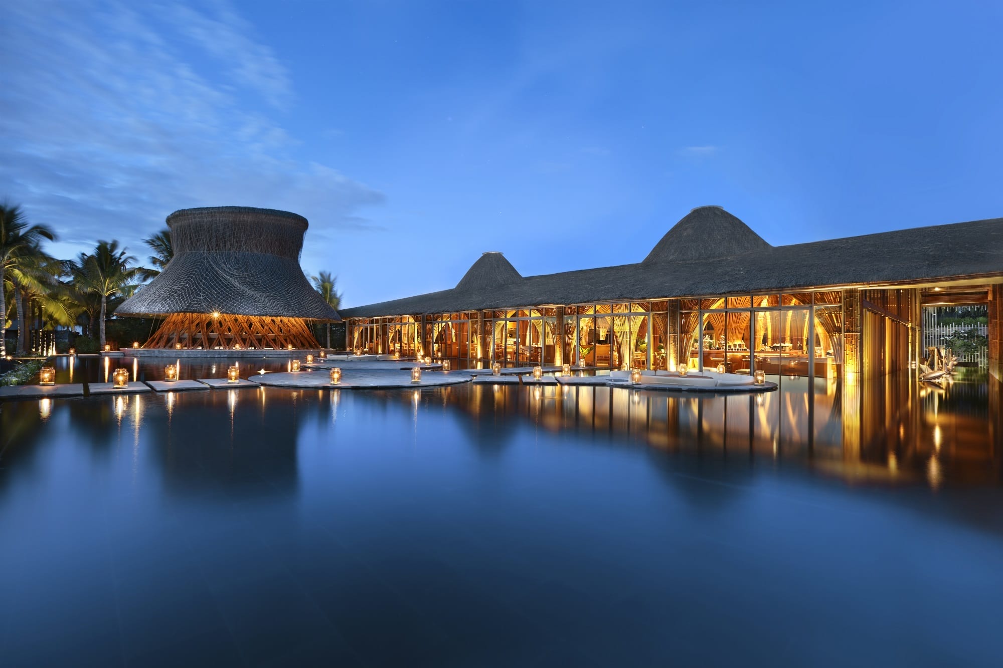 Top 50+ khách sạn gần biển Đà Nẵng theo từng nhu cầu (view đẹp, giá tốt)